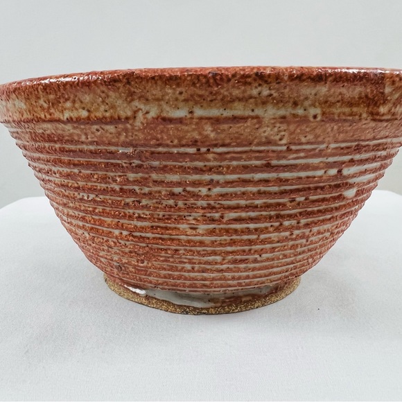 gh Stamped Ceramic/Pottery Bowl - Picture 2 of 8